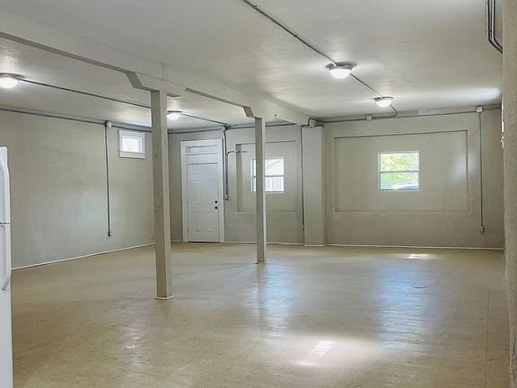 4th image of 6422 Elwood Ave APT B