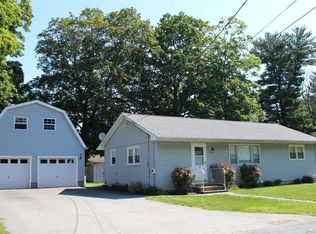 11 Prospect St, Pine Bush, NY 12566