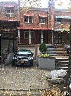 1st image of 755 E 232nd St