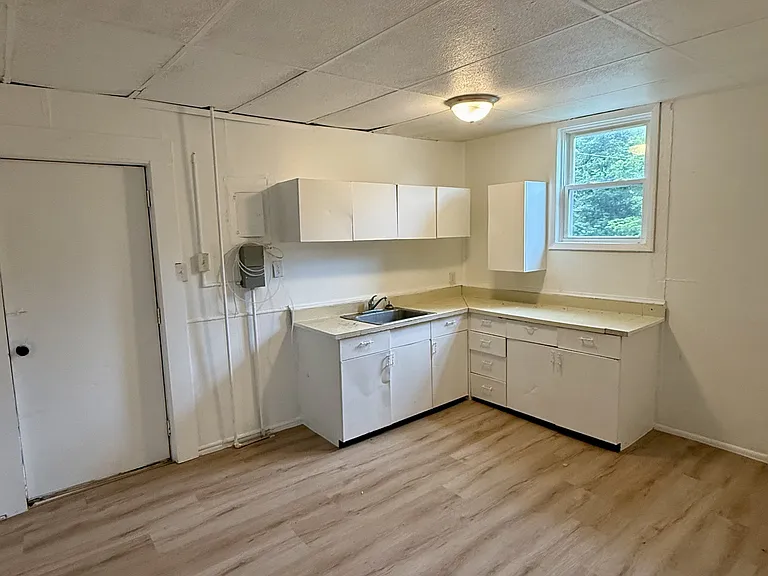 1501 Lexington Ave — Photo 4