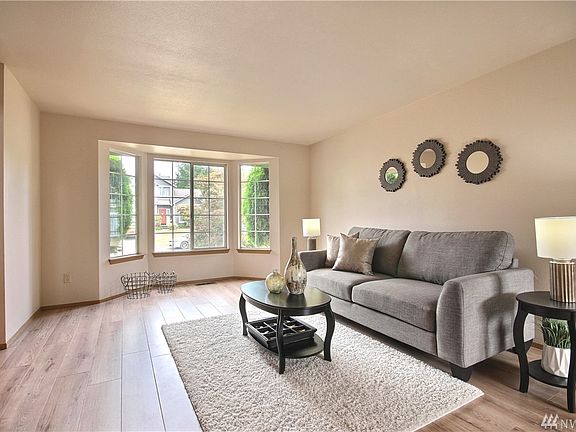 3rd image of 27047 190th Ave SE