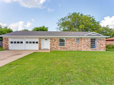 907 Childers Ave, Benbrook, TX, 76126