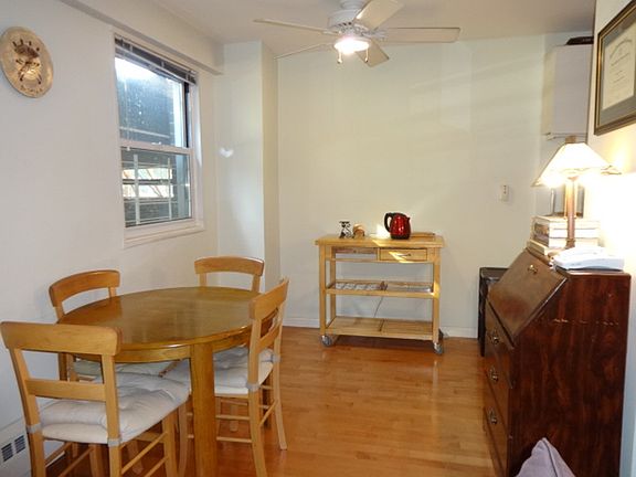 2nd image of 122 Ashland Pl APT 2M