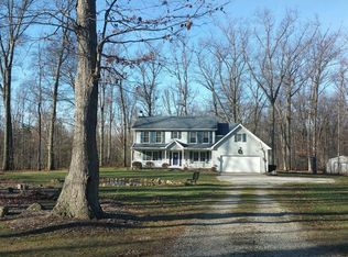 8103 Poorman Rd, Vermilion, OH 44089