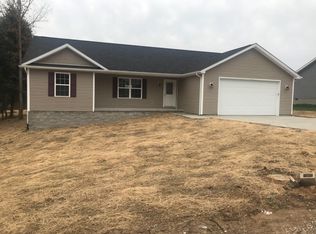 103 Barker Spur Rd, Lily, KY 40740