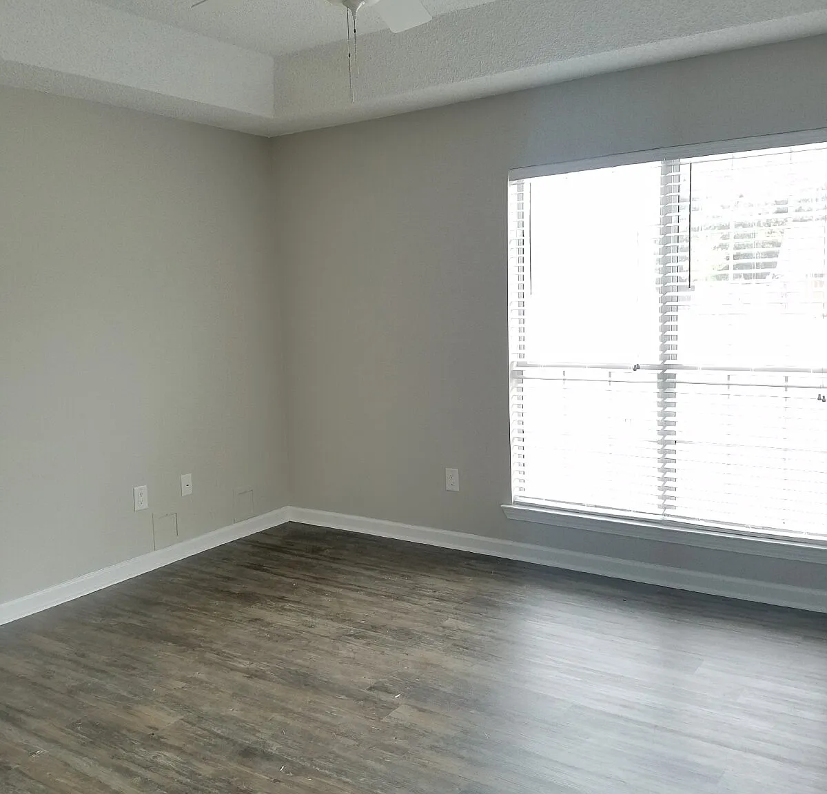 3 bed, 2.0 bath, 1104 sqft, $1,750 — Photo 4