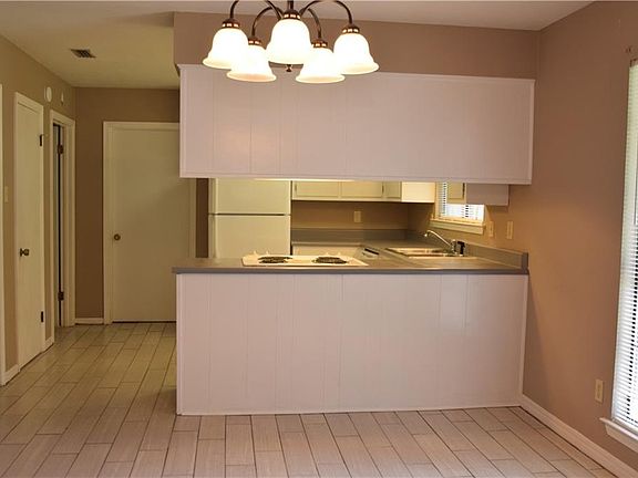 3rd image of 2080 Sky Vista Dr W
