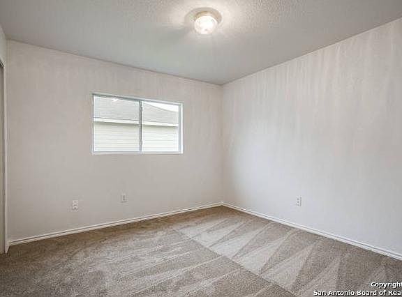 5th image of 8011 Ashwood Pointe
