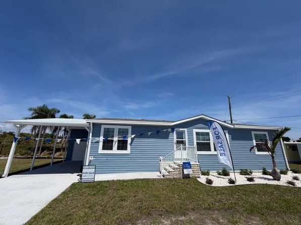 183 4th St E, Nokomis, FL 34275