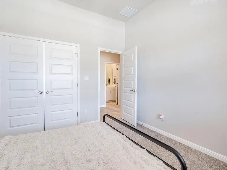 261 Cathedral Mountain Dr — Photo 26