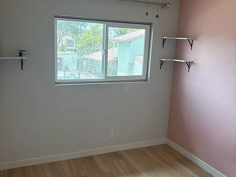5306 Barrymore Dr — Photo 12
