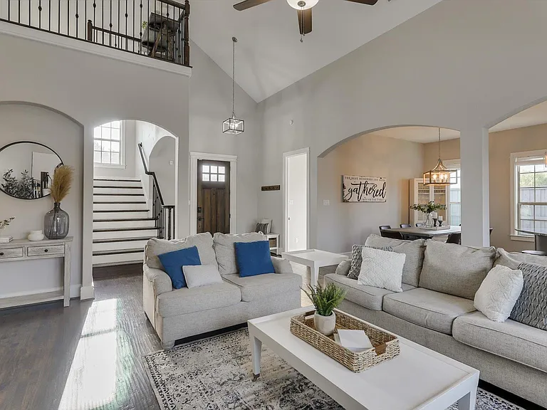 4713 Highgate Ln — Photo 7