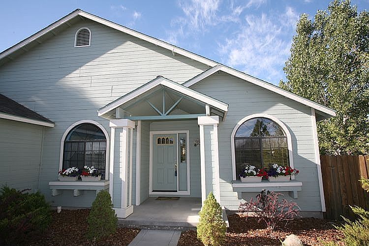 Front view, note nice covered porch