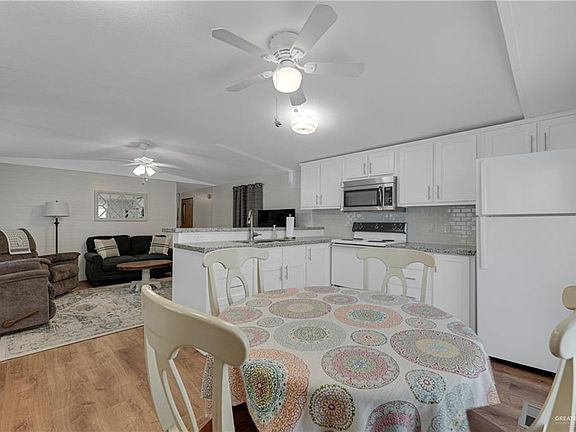4th image of 1316 E Calm Dr #38