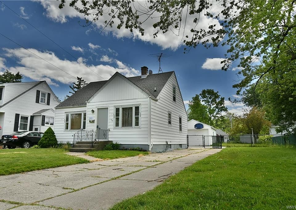1st image of 381 Longmeadow Rd