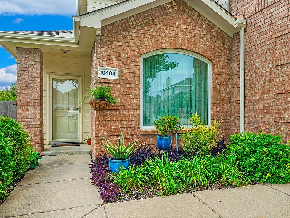 10404 Lake Brook Dr, Fort Worth, TX 76115 | MLS #21286162 | Zillow