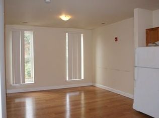 2205 N Charles St APT 2B, Baltimore, MD 21218