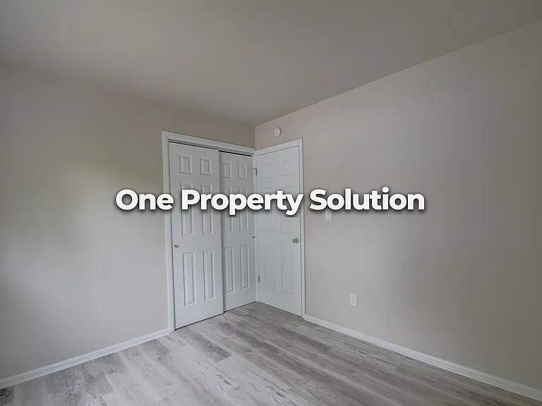 1008 Hovey St — Photo 14