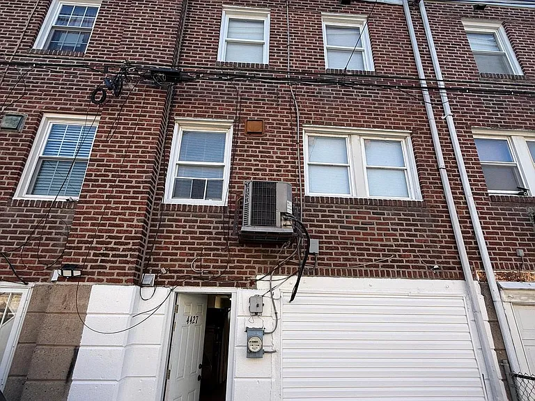 4427 Vista St — Photo 25