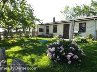 9494 Orfield Ln, Lancaster, WI 53813