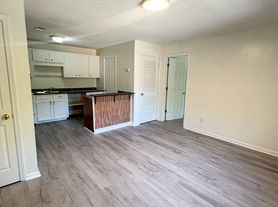 1011 Beatty Rd