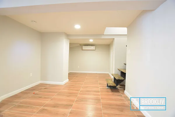 Rented by null | media 5