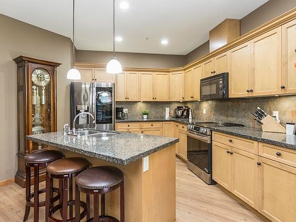 4th image of 24185 106b Ave #28