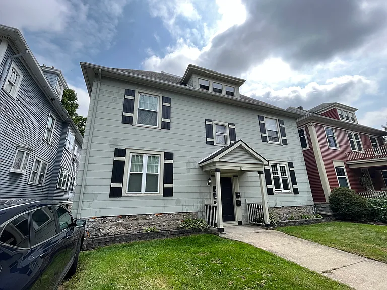 17 Crescent Ave — Photo 15