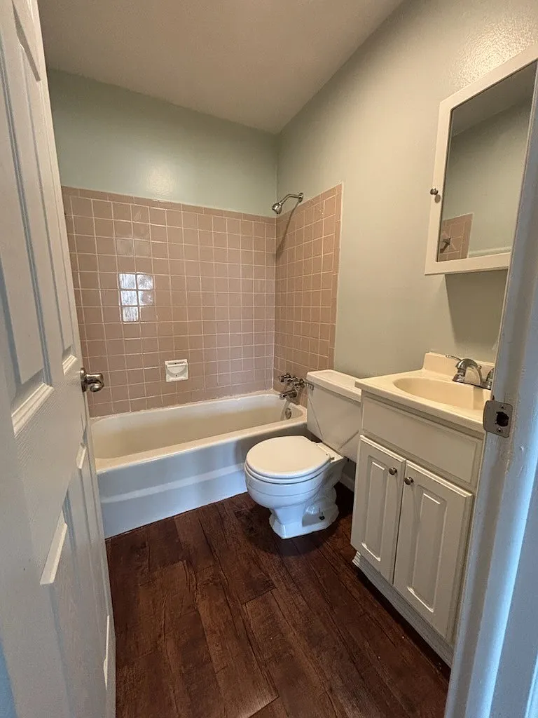 Tecumseh Townhomes - 700-B — Photo 3