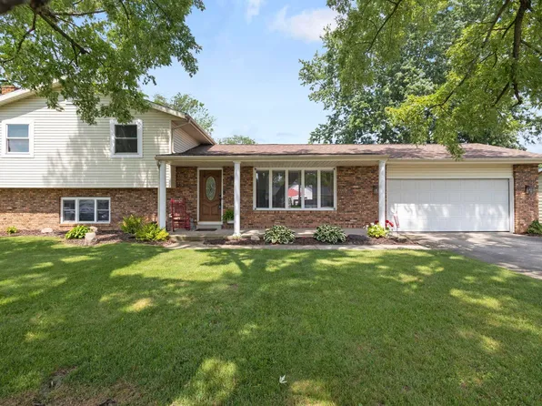609 Westlake Dr, Middlebury, IN 46540