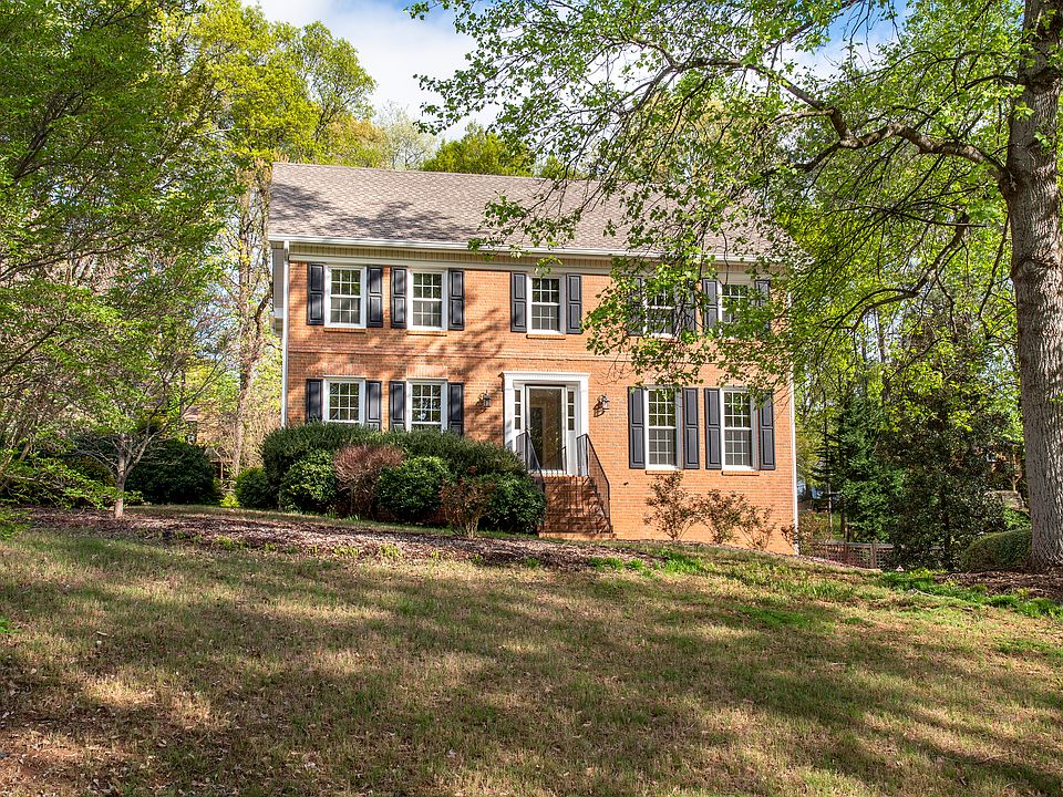 1st image of 2735 Kenwood Ct