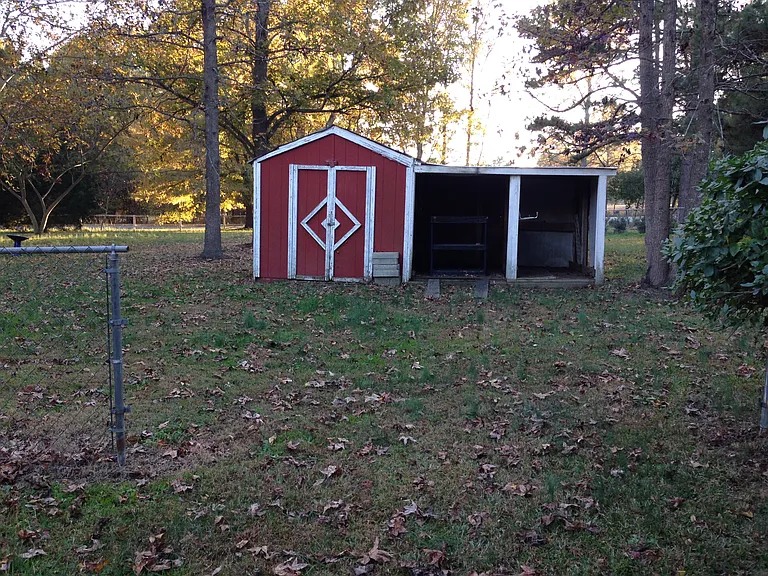 3703 Price Short Cut Rd — Photo 2