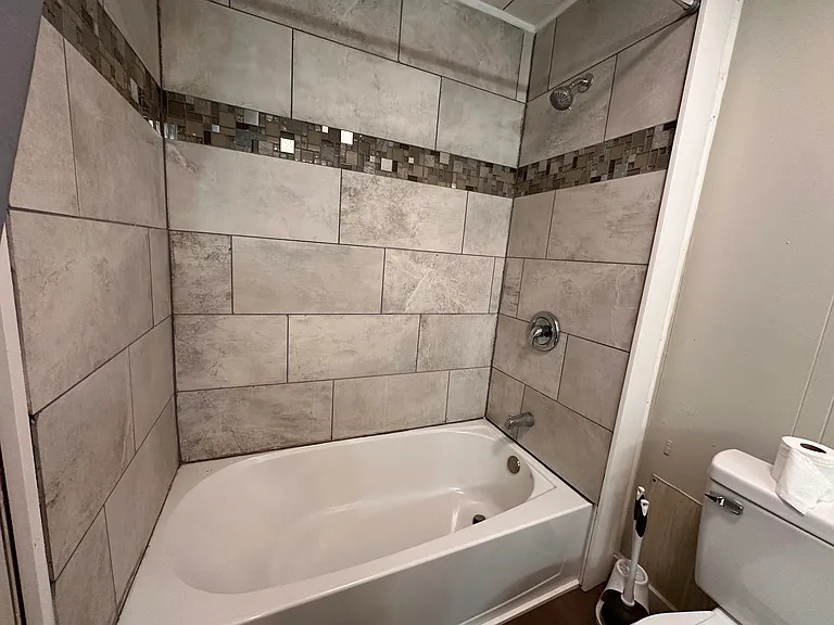 2164 Jackson St — Photo 16