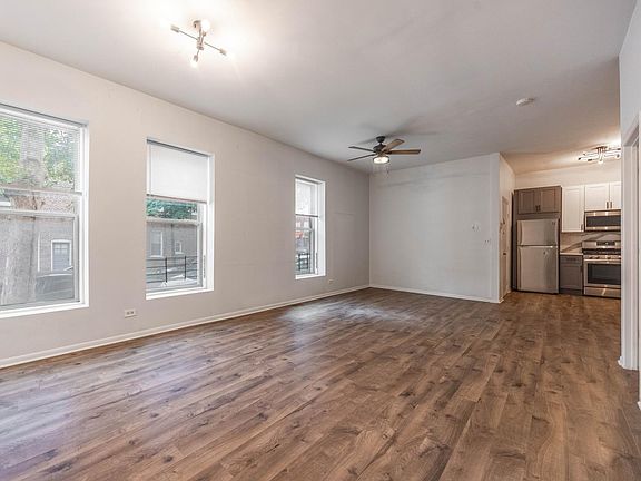 4th image of 2732 W Chicago Ave APT 1R