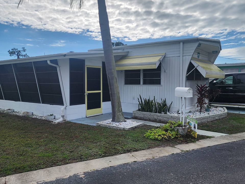 1st image of 39 Forest Ln