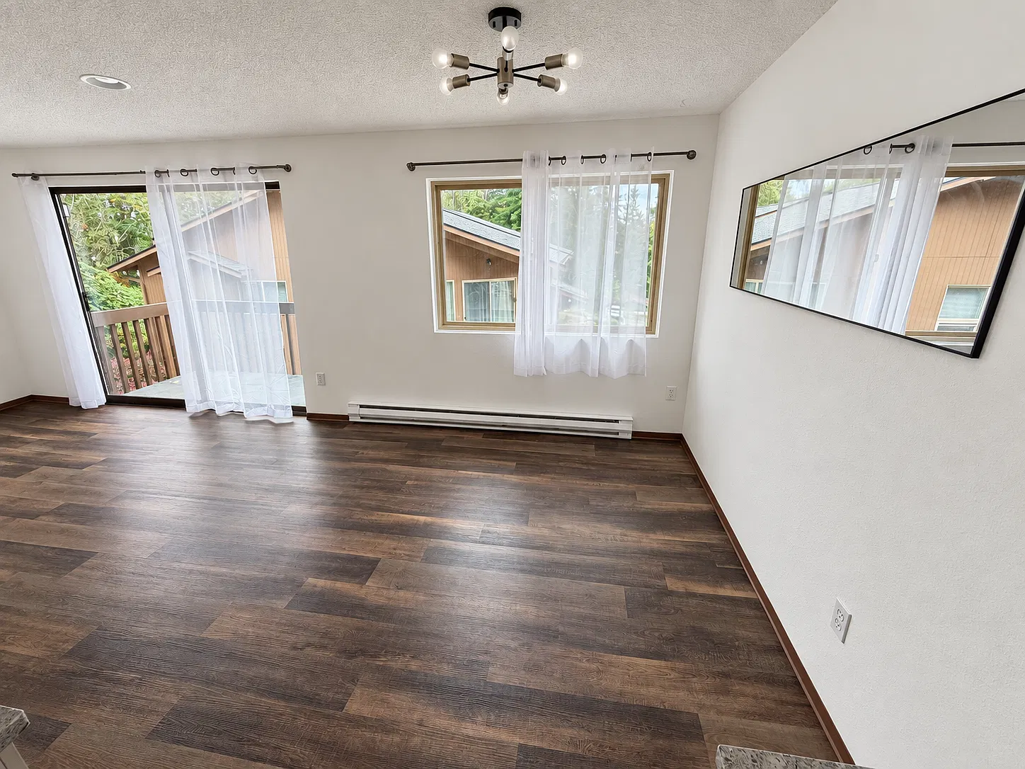 2 bed, 792 sqft, $2,249 — Photo 4