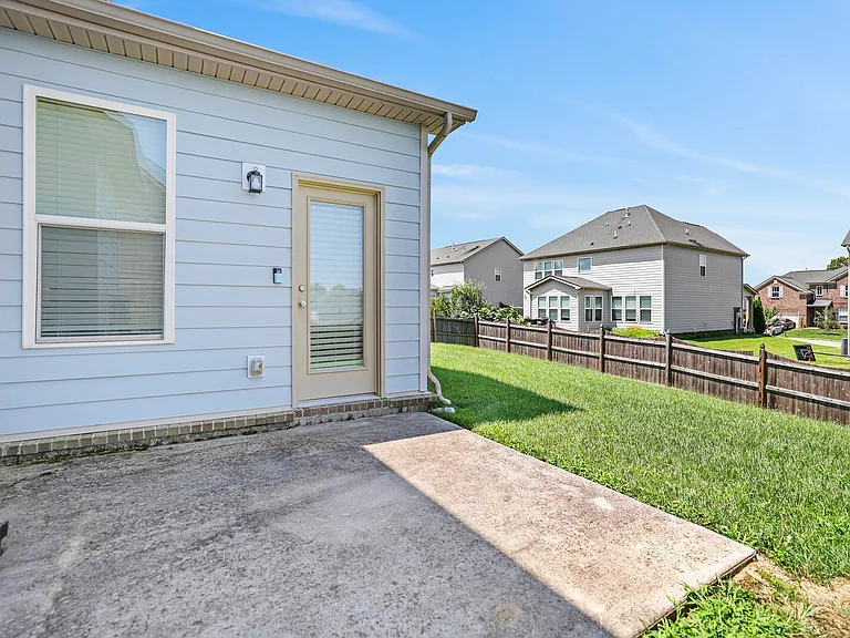 2861 Meadow Gln — Photo 39