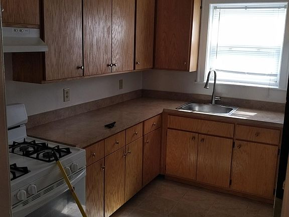 2nd image of 1028 S Oak Park Ave APT 3N