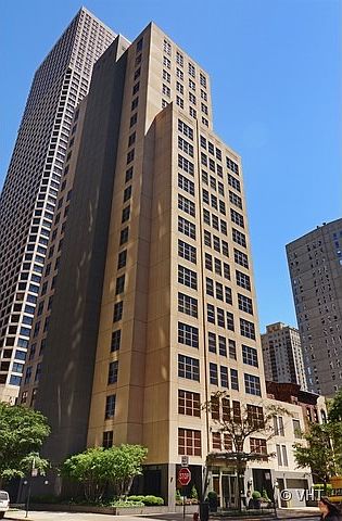 1st image of 1035 N Dearborn St Unit 6E