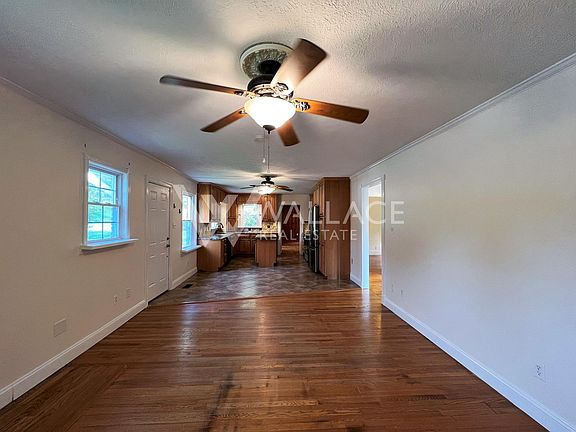3rd image of 5400 W Martin Mill Pike
