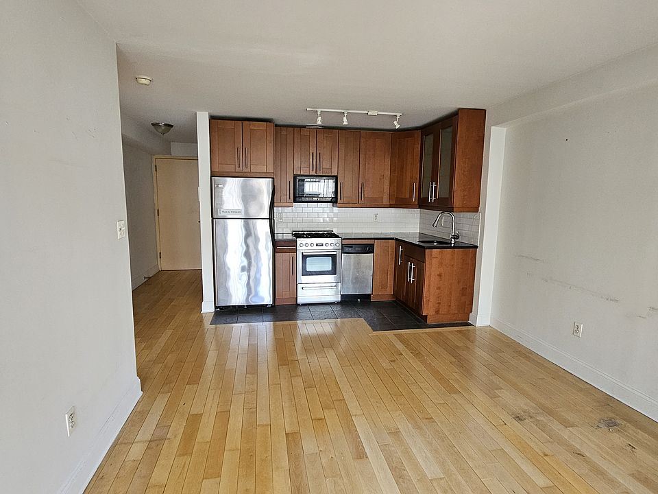 1st image of 362 W 53rd St APT 4F
