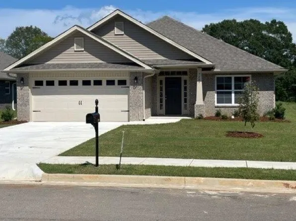 6124 Feather Way SE, Owens Cross Roads, AL 35763