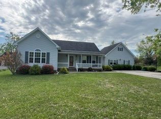 288 Fox Run Ln, Lafayette, TN 37083