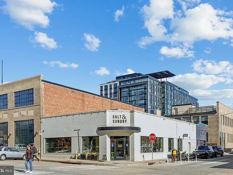 1710 W Virginia Ave NE #202 — Photo 31