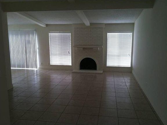 5th image of 462 E Calle Higuera