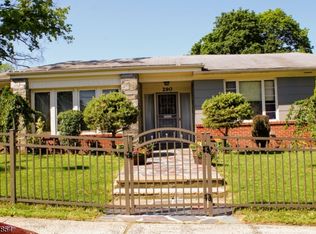 284 Keer Ave, Newark, NJ 07112