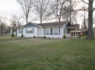 405 S Hanover St, Okawville, IL 62271