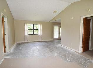 2nd image of 452 SW Todd Avenue