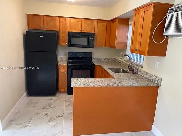 7601 Venetian St #1-4 — Photo 4