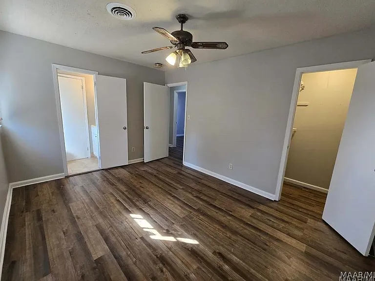 426 Stroll Dr — Photo 12